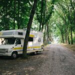 perbedaan caravan dan campervan